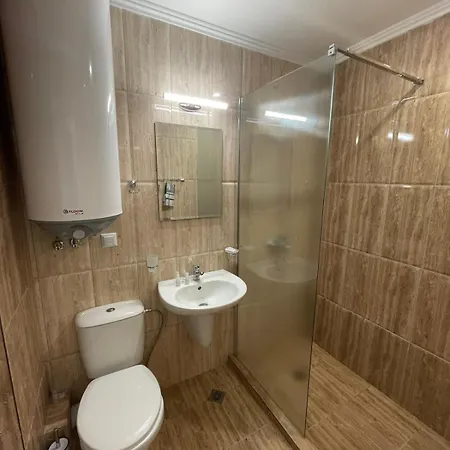 Complex Horizon Apartment